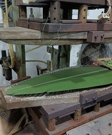 banana leaves machine